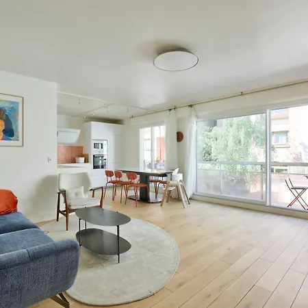Hidden Gem In The Heart Of Paris' 11th District Appartement